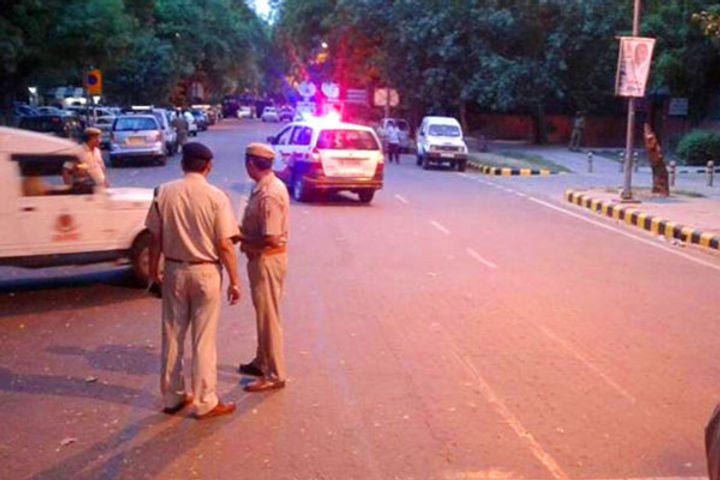 Cops kill two criminals in encounter in Pul Prahladpur area