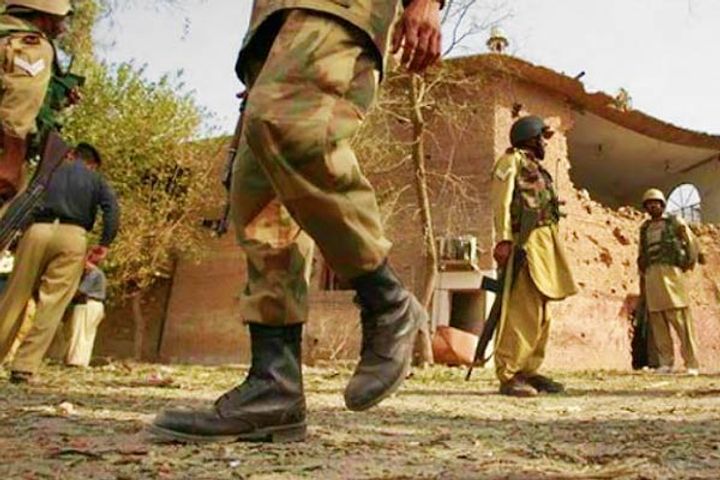 Baloch freedom fighters attack Pak Army camp and 16 personnel dead Read 