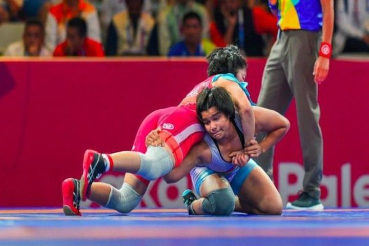 Divya Kakran captured gold in Asian Championship  became the second Indian woman wrestler