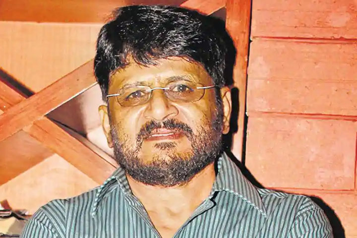 Lagaan Actor Raghuvir Yadav s Wife Files For Divorce Demands Rs 10 lagaan-actor-raghuvir-yadav-s-wife-files-for-divorce-demands-rs-10