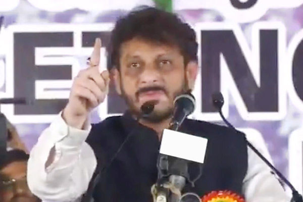 AIMIM leader Waris Pathan apologises for  15 crore Muslim remark, say I am true Indian