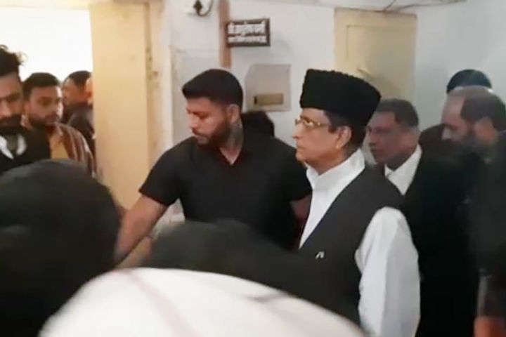 Azam Khan surrenders with wife and son  sent to jail for three days