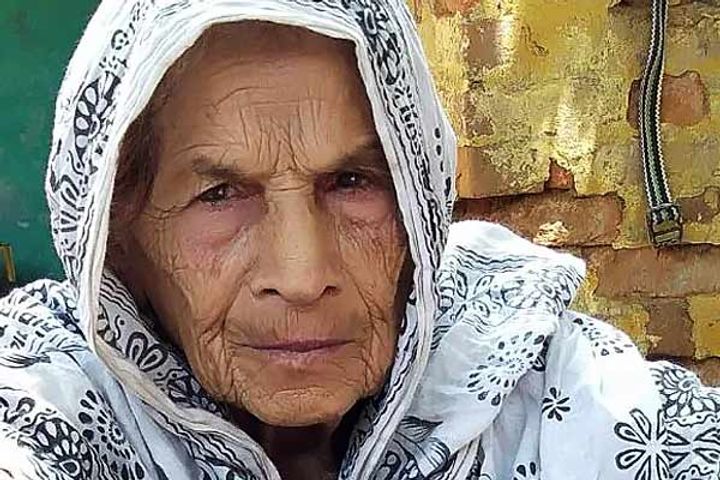 85-year old woman chocked to death after getting trapped as mob set house on fire