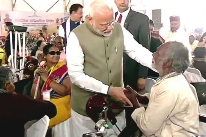 PM Modi in Divyang Mahakumbh of Prayagraj  equipment distributed to 26791 Divyangs