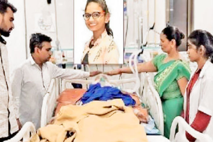  transplanted of Surat  brained body Esha in three people