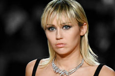 Miley Cyrus stopped wearing bikinis after being compared to a turkey
