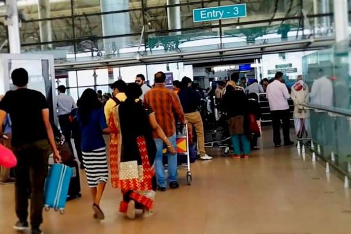 39 councillor of Varanasi to be home quarantine and investigation was not held at the airport