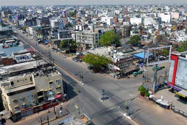 Lockdown relaxed in Punjab for few hours to buy essential products