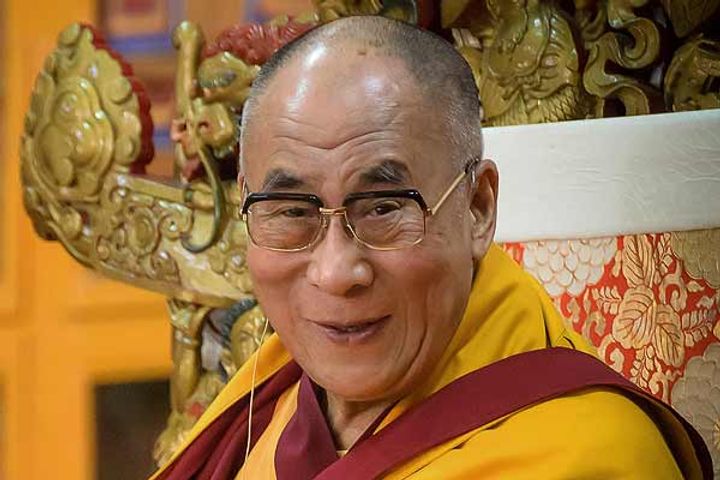 On this day Buddhism Guru Dalai Lama took refuge in India