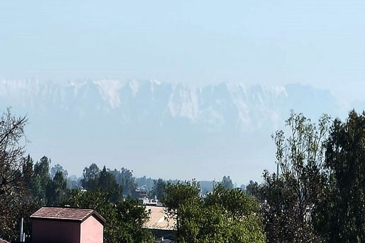 Pollution level reduced due to lockdown Himachal mountains visible from Jalandhar