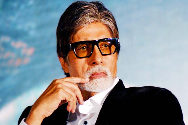 Amitabh Bachchan to provide monthly ration to 1 lakh daily wage workers