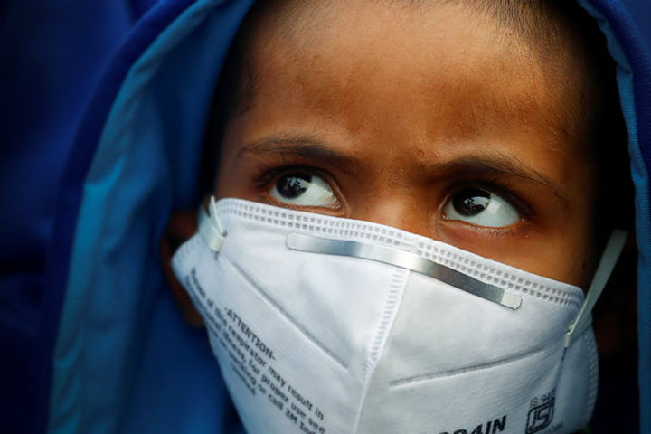 Delhi makes wearing masks mandatory in public places 20 hot spots identified