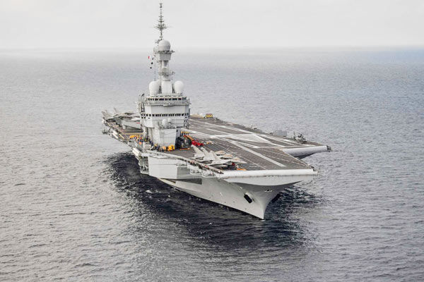 France fears possible virus outbreak on returning aircraft carrier