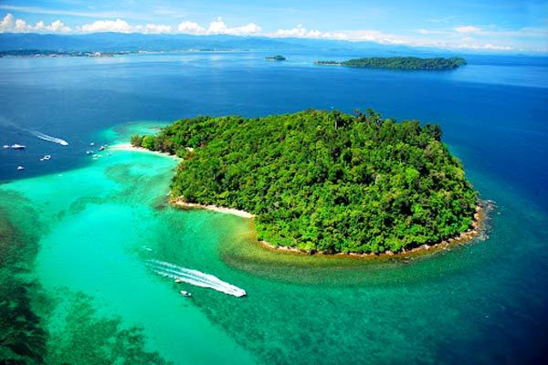The world four biggest island whose beauty and features will surprise you