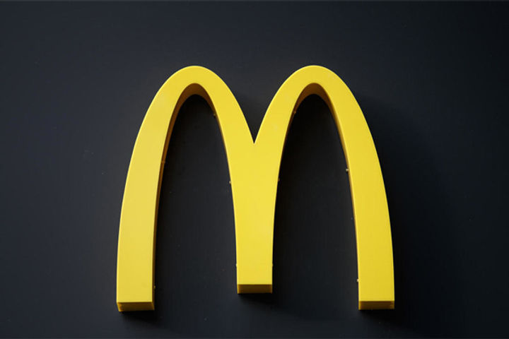 China McDonald  apologizes for ban on black people