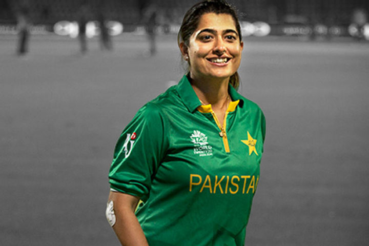 Sana Mir announces retirement from internatinal cricket after representing Pakistan for 15 years
