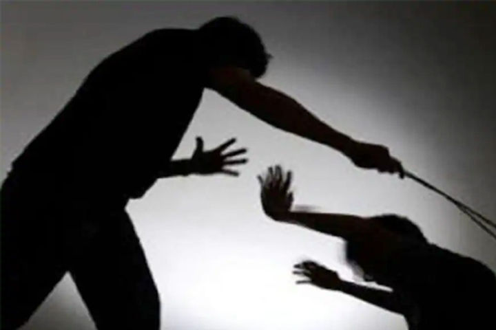 Vadodara man breaks wife's spine after getting irritated over online ludo defeat against her Vadodara man breaks wife's spine after getting irritated over online ludo defeat against her