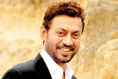 Actor Irrfan Khan breaks into Mumbai Kokilaben Hospital