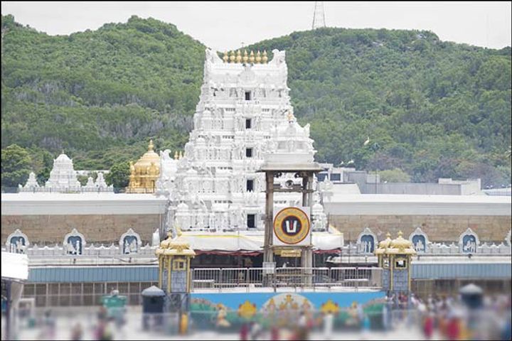 India richest temple in Tirupati lays off 1300 contractual employees amid coronavirus lockdown