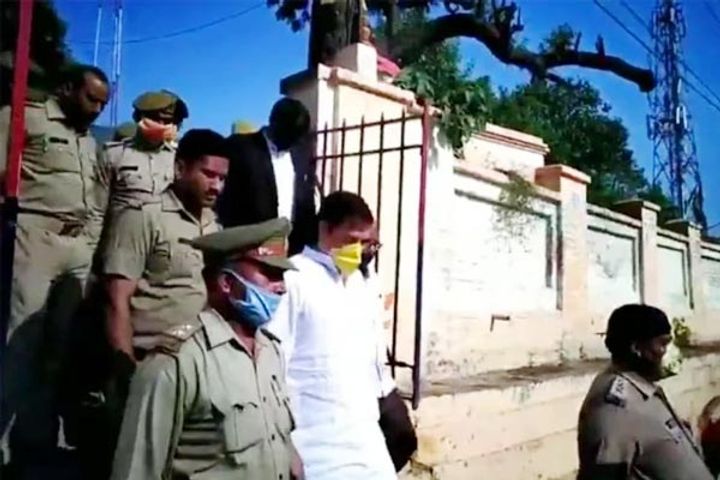 Former BSP MP Dhananjay Singh arrested for threatening project manager Former BSP MP Dhananjay Singh arrested for threatening project manager