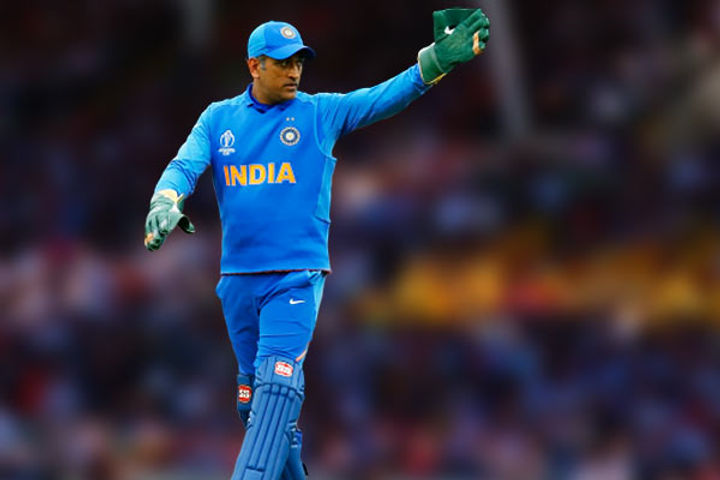 Former selector gave statement about Dhoni return to Indian team