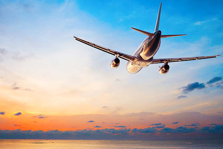 Domestic air travel resumes in India after 2 months, 630 flights cancelled Domestic air travel resumes in India after 2 months, 630 flights cancelled