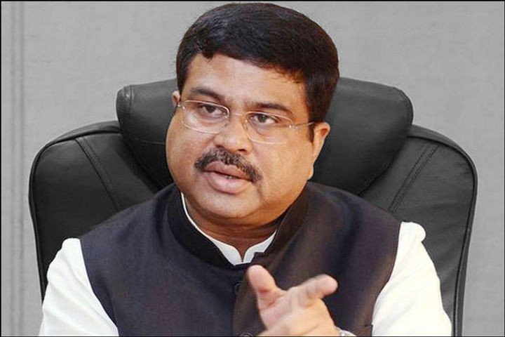 India saved Rs 25,000 crore due to the crash in crude prices Dharmendra Pradhan