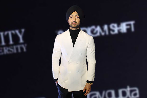 Diljit Dosanjh is entertaining fans from California