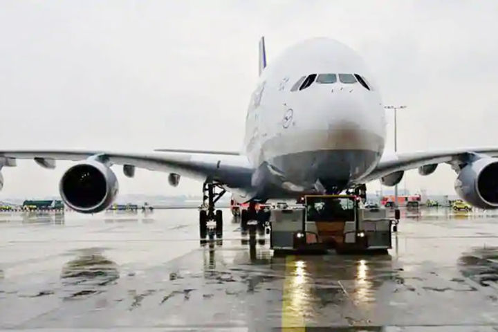 Lufthansa offers to fly empty planes to India to ferry back European fliers Lufthansa offers to fly empty planes to India to ferry back European fliers
