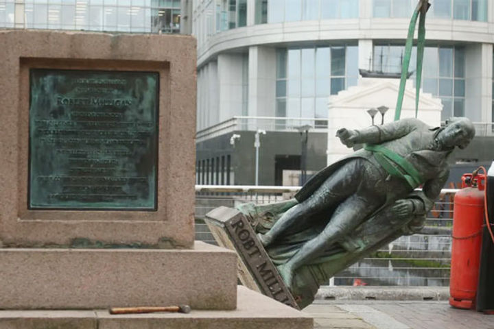 Britain removes slave trader Robert Milligan statue outside London museum