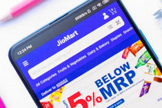 JioMart pauses WhatsApp grocery delivery due to manpower crunch