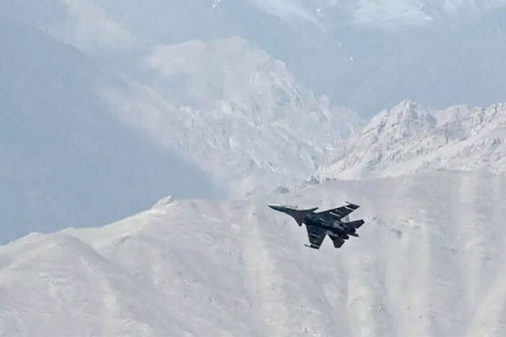 LAC dispute: India deploys air defense systems in Ladakh