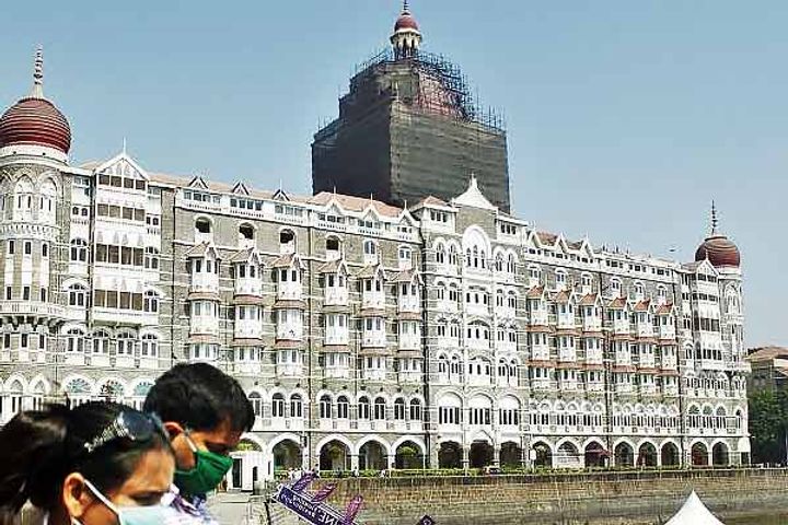 Mumbai's Taj Hotel receives bomb threat call from Pakistan security tightened