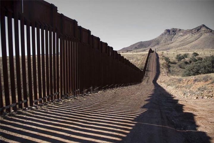 Donald Trump administration hires tech firm to build a virtual border wall