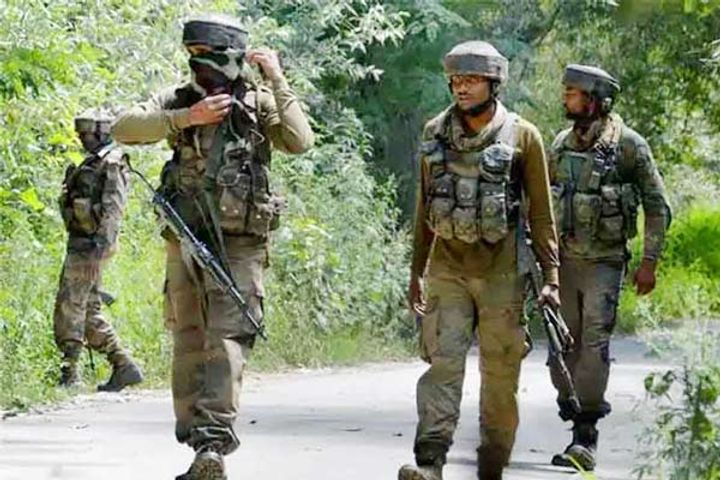 Terrorist killed two jawans injured in encounter at Jammu and Kashmir Pulwama