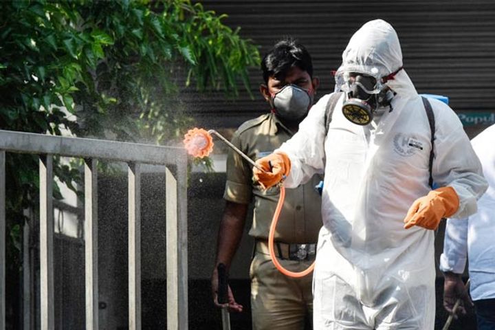 Across the country 9 lakh infected 28,498 new cases 553 dead in 24 hours