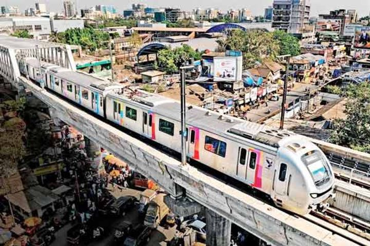 Metro One that runs between Versova and Ghatkopar faces loss of Rs 100 crore