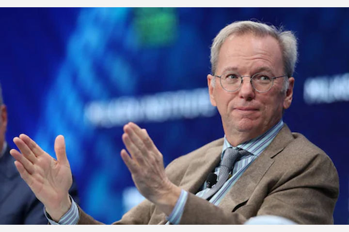 Ex-Google CEO is creating a tech school for US government