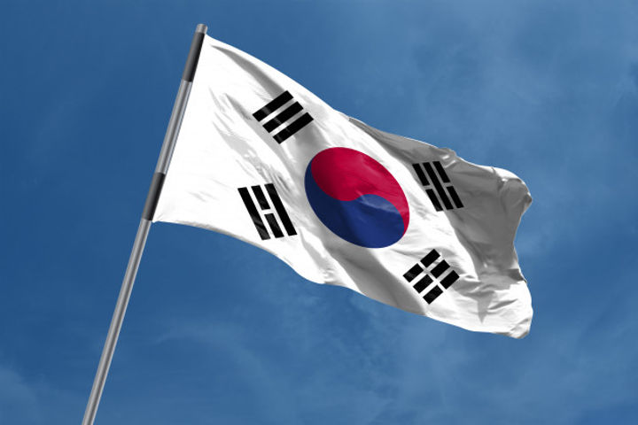 South Korea to allow fans back into baseball soccer games