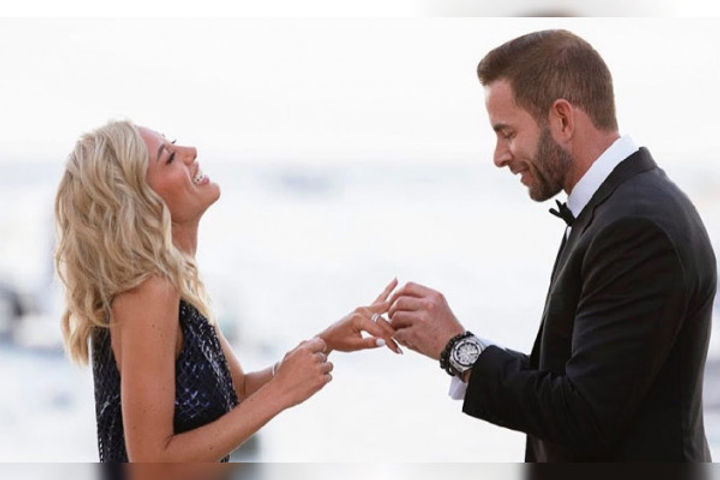 Tarek El Moussa & Heather Rae Are Officially Engaged
