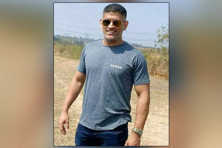 MS Dhoni new look goes viral ahead of IPL 2020