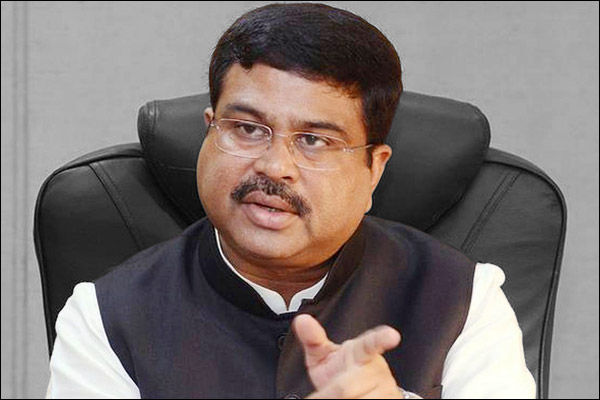 After Amit Shah now Union Minister Dharmendra Pradhan found Corona positive admitted in hospital