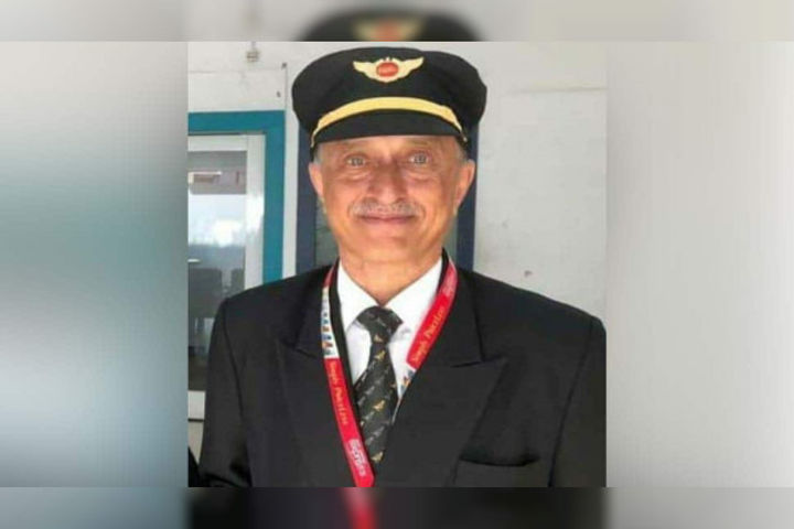 Former IAF pilot Deepak Vasant Sathe flying Air India Express plane killed in Kozhikode crash