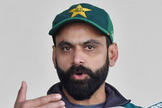 Isolated Pakistani all-rounder Mohammad Hafeez on breaking bio-safe protocol