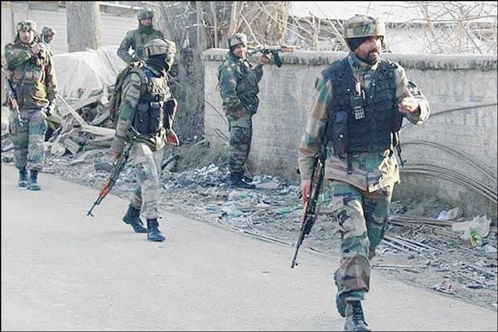 Encounter between security forces and terrorists continues in Salosa Baramulla 1 terrorist killed