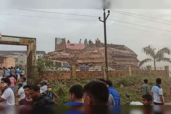 Maharashtra Five-storey building collapsed over 70 people feared buried