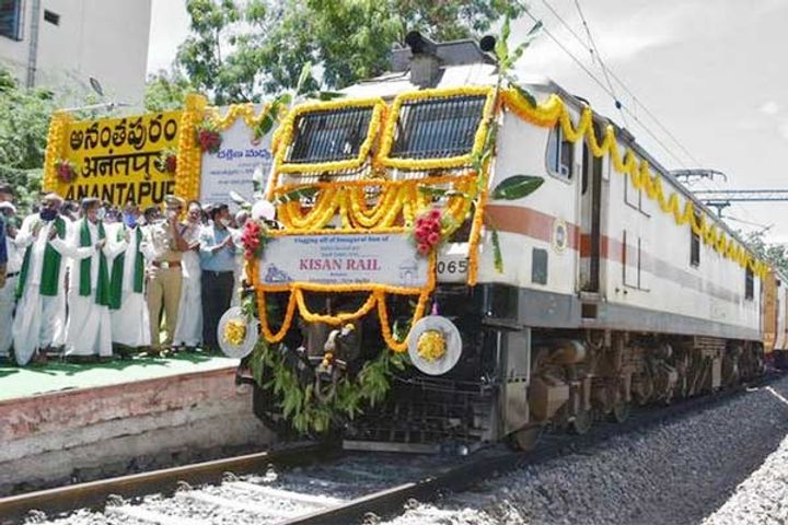 Kisan Rail From South India Reaches Delhi