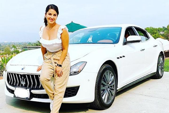 Sunny Leone Bought A New Car Sunny Leone Bought A New Car