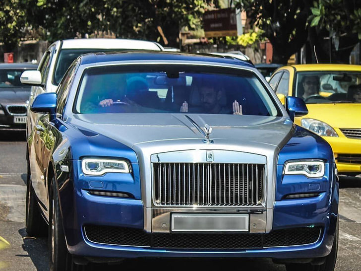 Hrithik Roshan drives Rolls Royce Ghost Series II