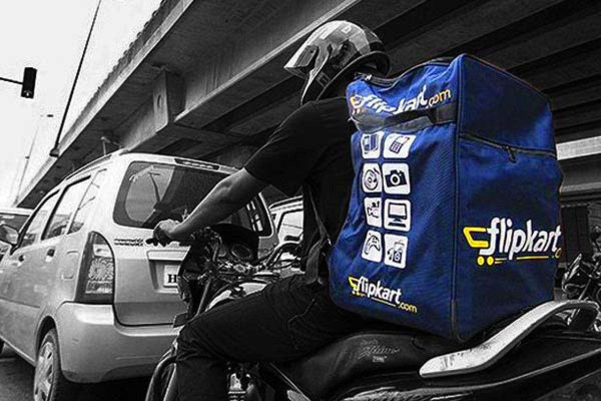 Flipkart and Amazon Push Quick Commerce Beyond India’s Metros